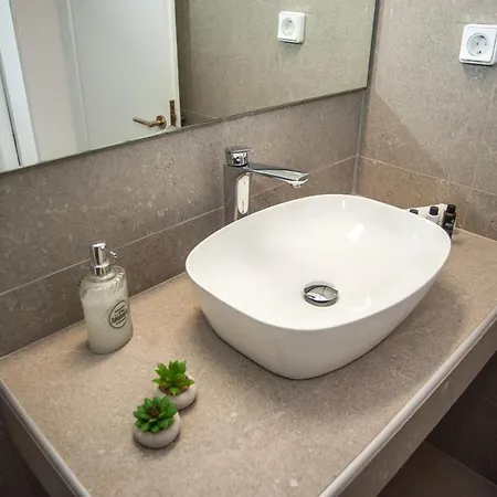 Evianna Apartament Mousata