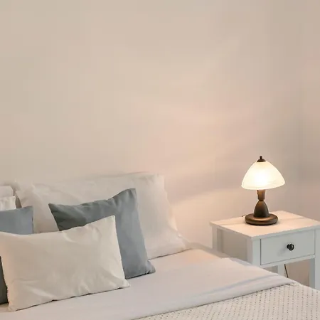 Apartment Evianna Mousata