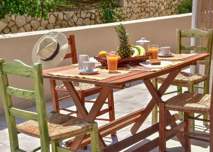 Apartment Evianna Mousata