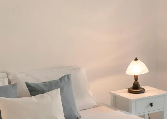 Apartment Evianna Mousata