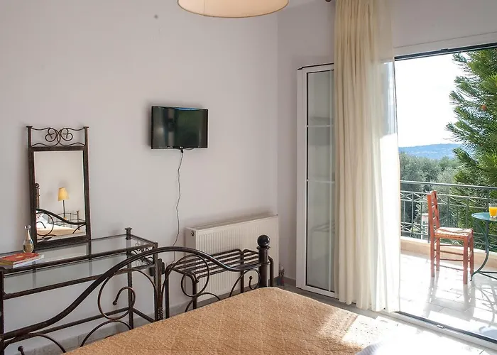 Evianna Apartment *