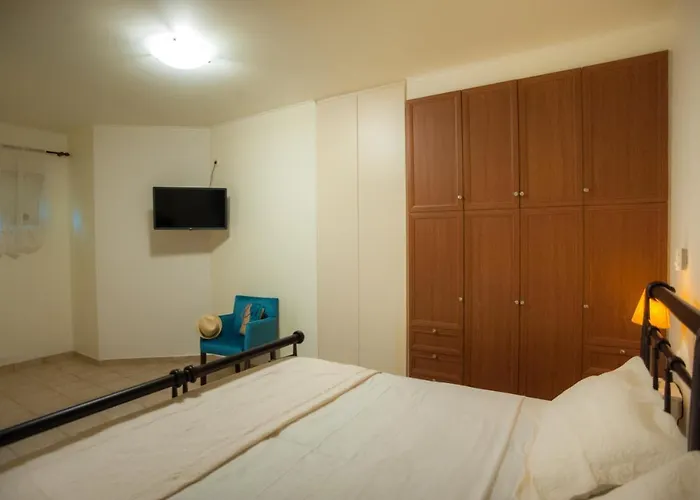 Evianna Apartamento Mousata