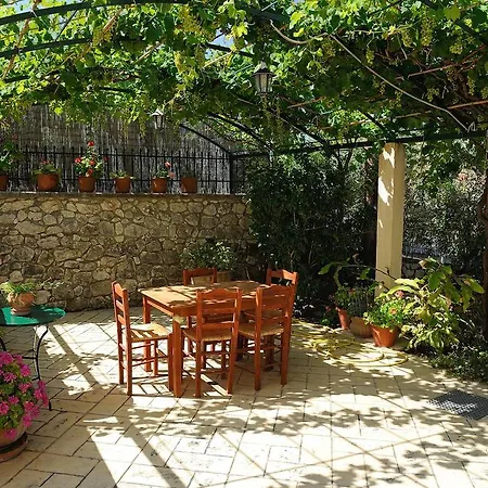 爱维纳公寓 公寓 *