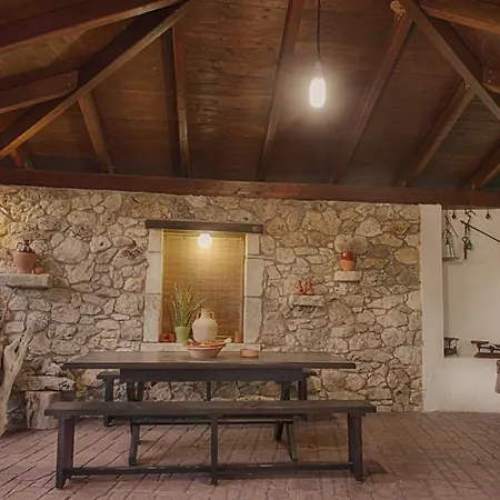 爱维纳公寓 公寓 *